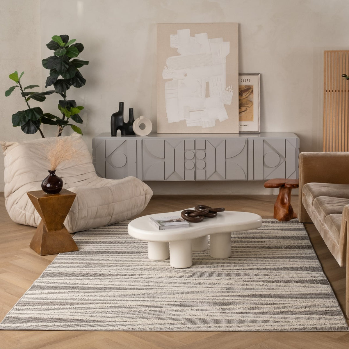 Tenzin Chevron Contemporary Grey and Beige Indoor Rug
