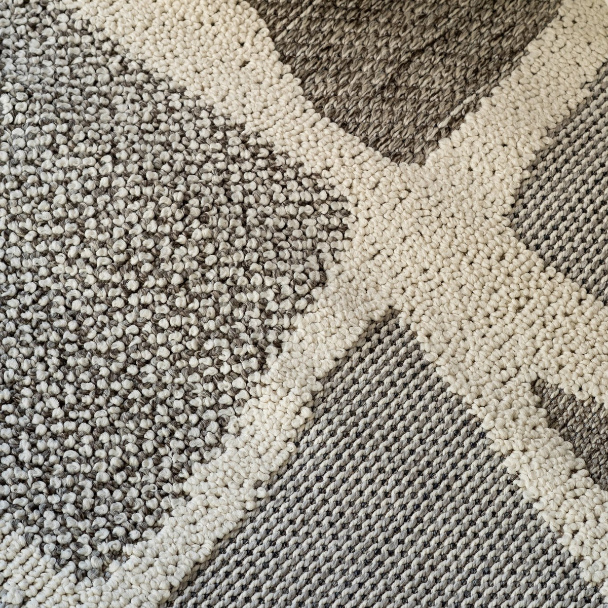 Kintsu Abstract Grey Indoor Rug and Runner