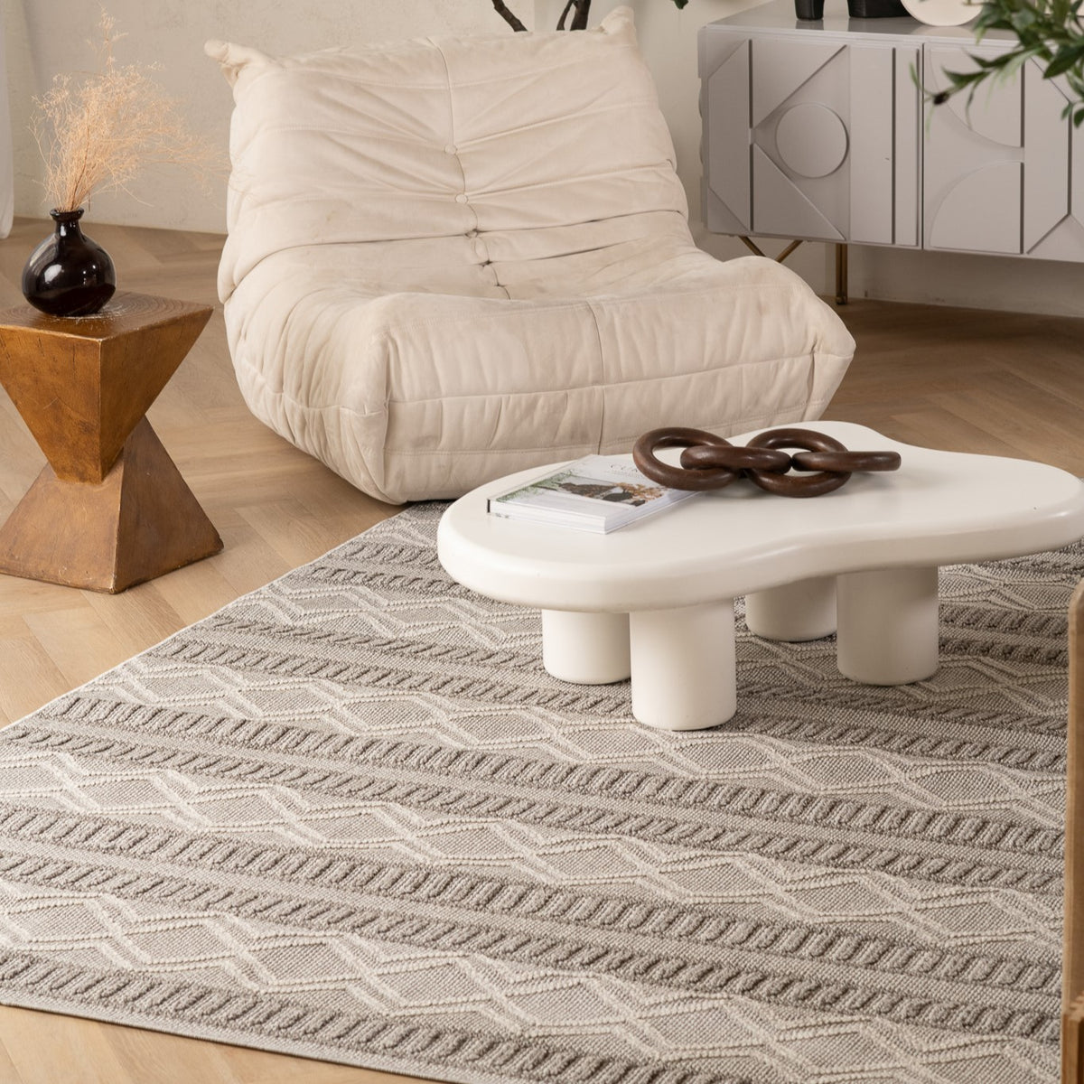 Arvid Chevron Contemporary Grey and Beige Indoor Rug