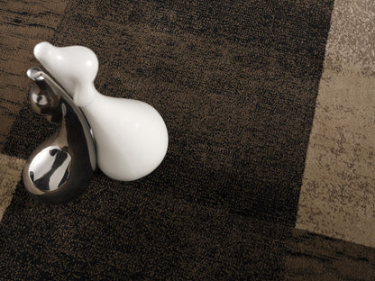 Tapis marron à carreaux géométriques Montage