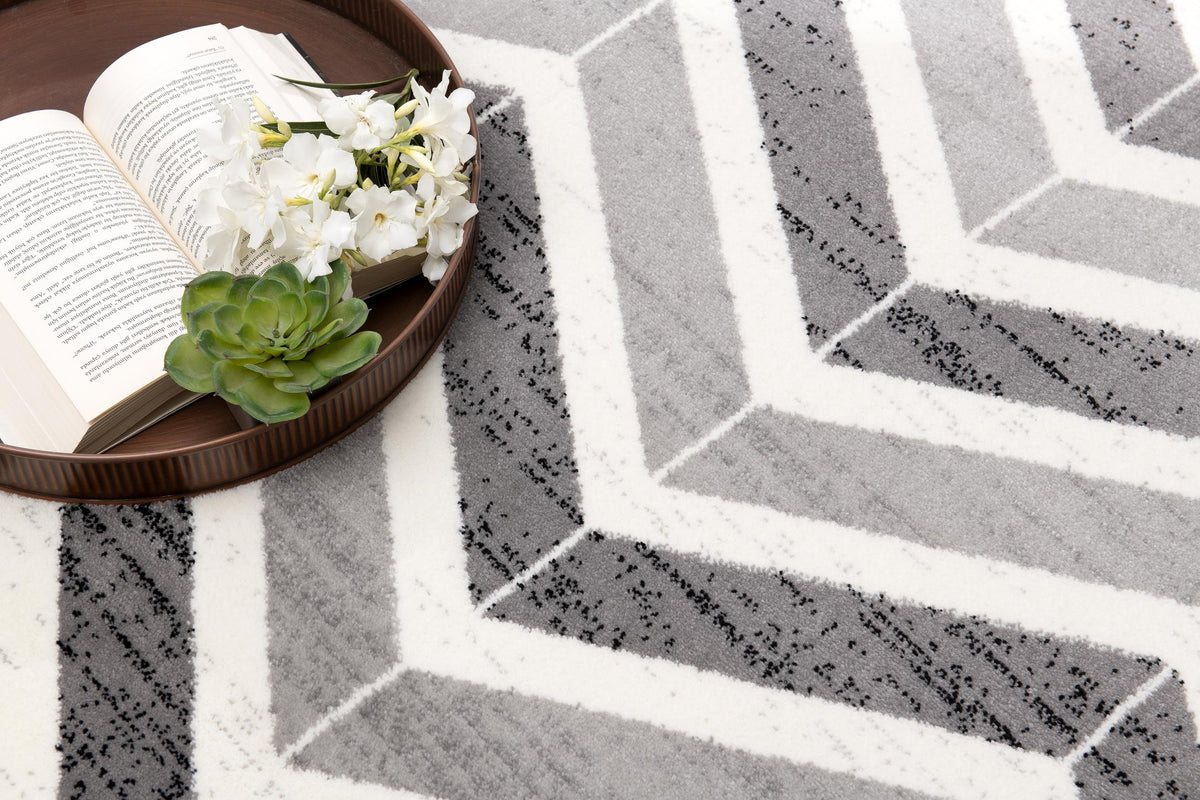 Kirei Chevron Contemporary Grey and Beige Indoor Rug