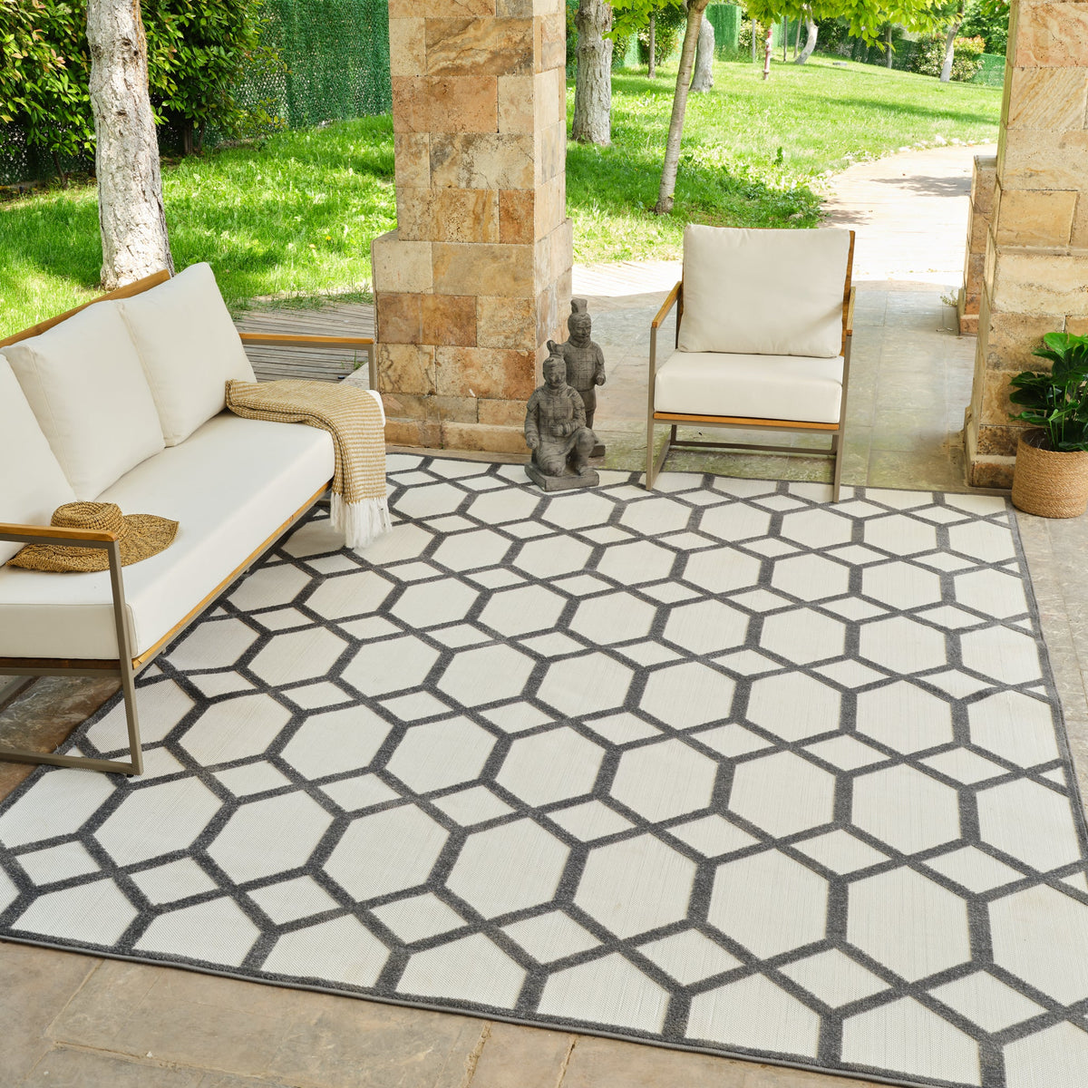 Kairo Trellis Contemporary Grey and Beige Indoor Rug
