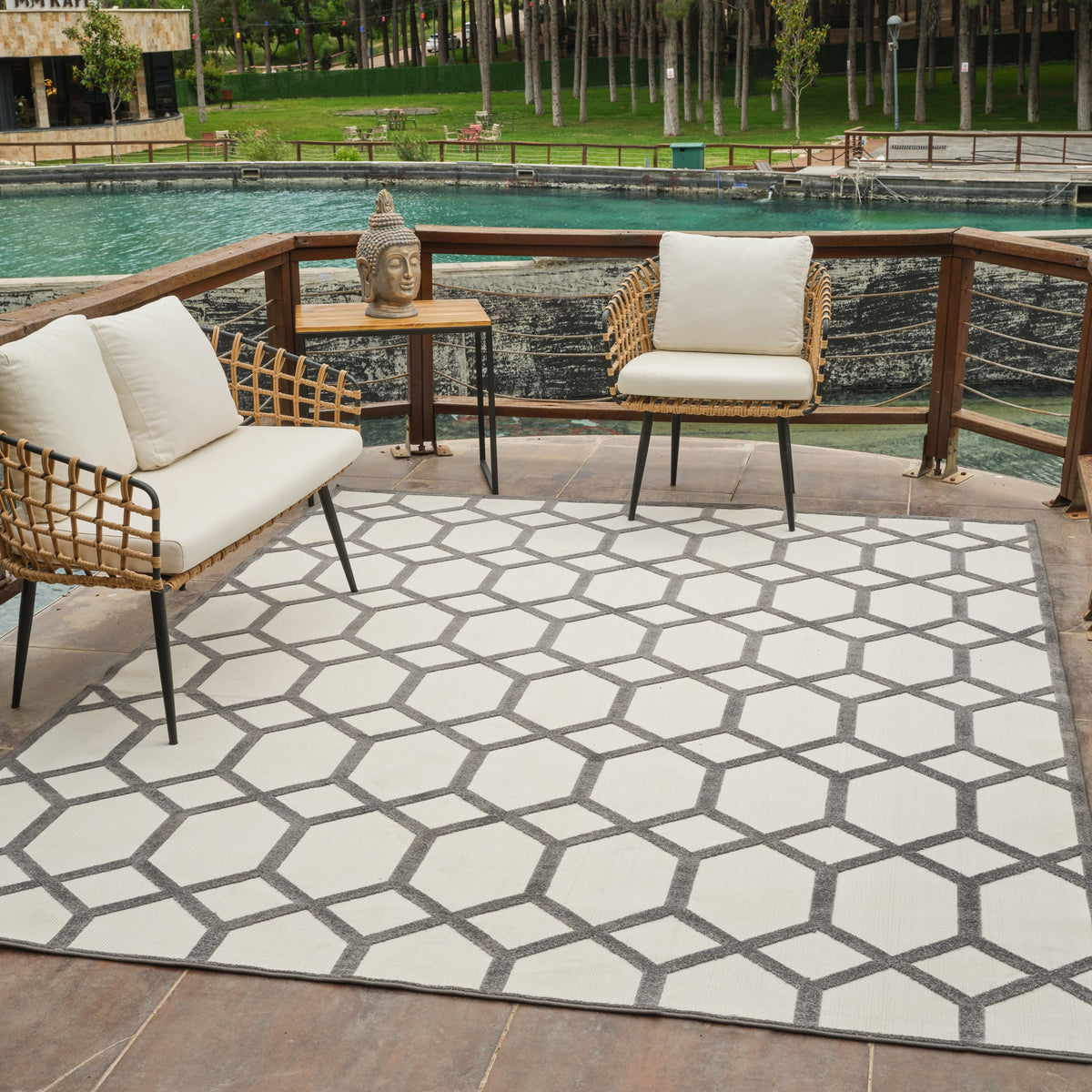 Kairo Trellis Contemporary Grey and Beige Indoor Rug