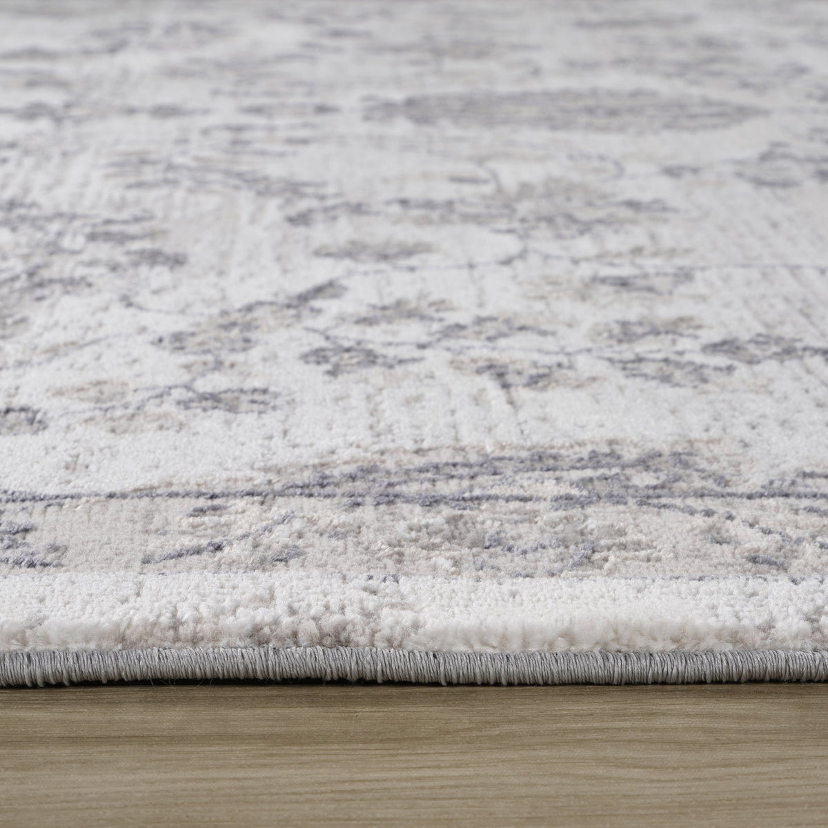 Ulfah Floral Medallion Traditional Beige and Grey Indoor Rug