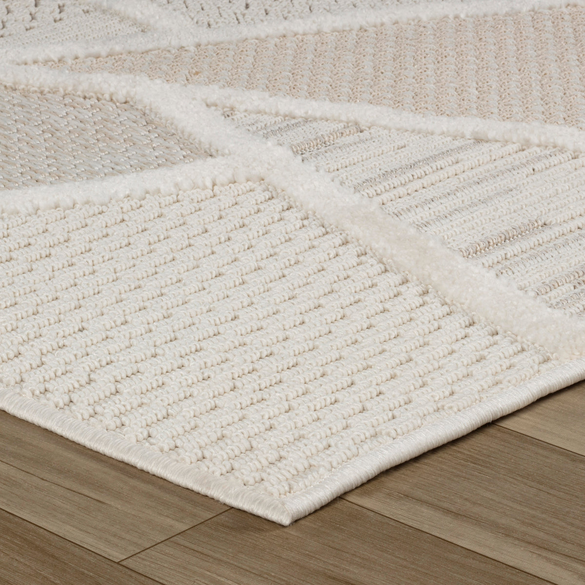 Novara Geometric Comtemporary Cream and Beige Indoor Rug