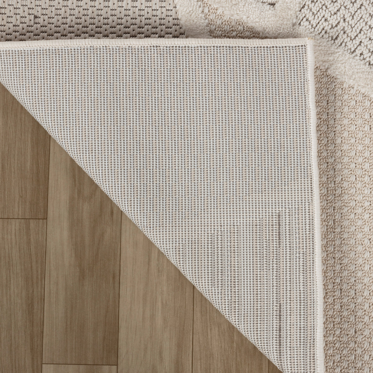 Novara Geometric Comtemporary Cream and Beige Indoor Rug