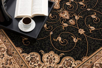 Majestuosa alfombra tradicional persa negra