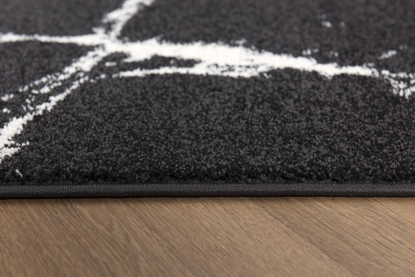 Nova Modern Black Rug