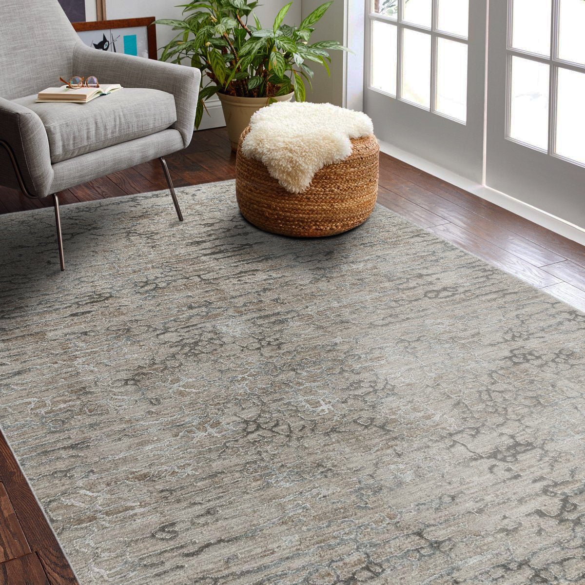 Alfombra Elio contemporánea en beige y marrón, con diseño abstracto y efecto envejecido, para interiores