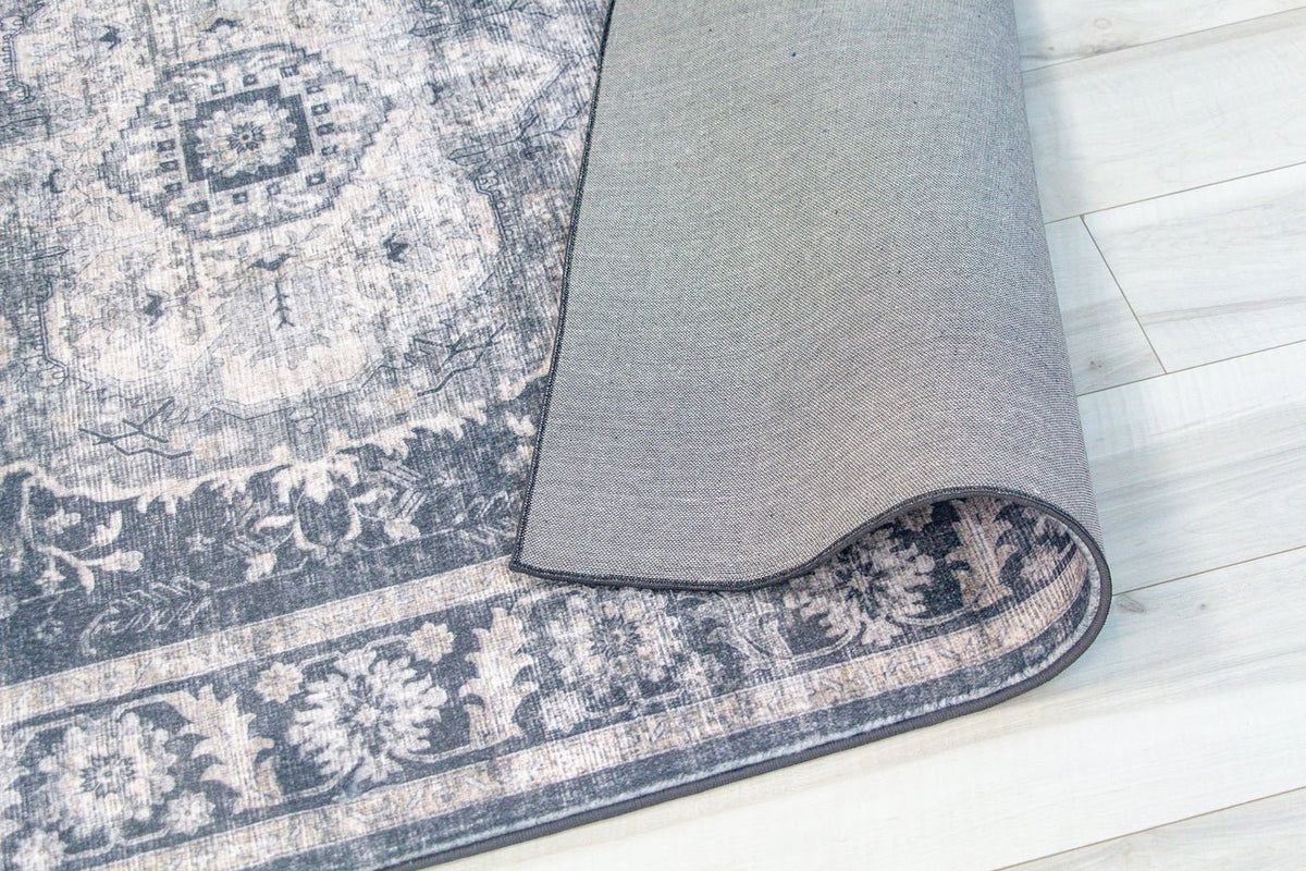 Zarin Oriental Traditional Black and Grey Indoor Rug