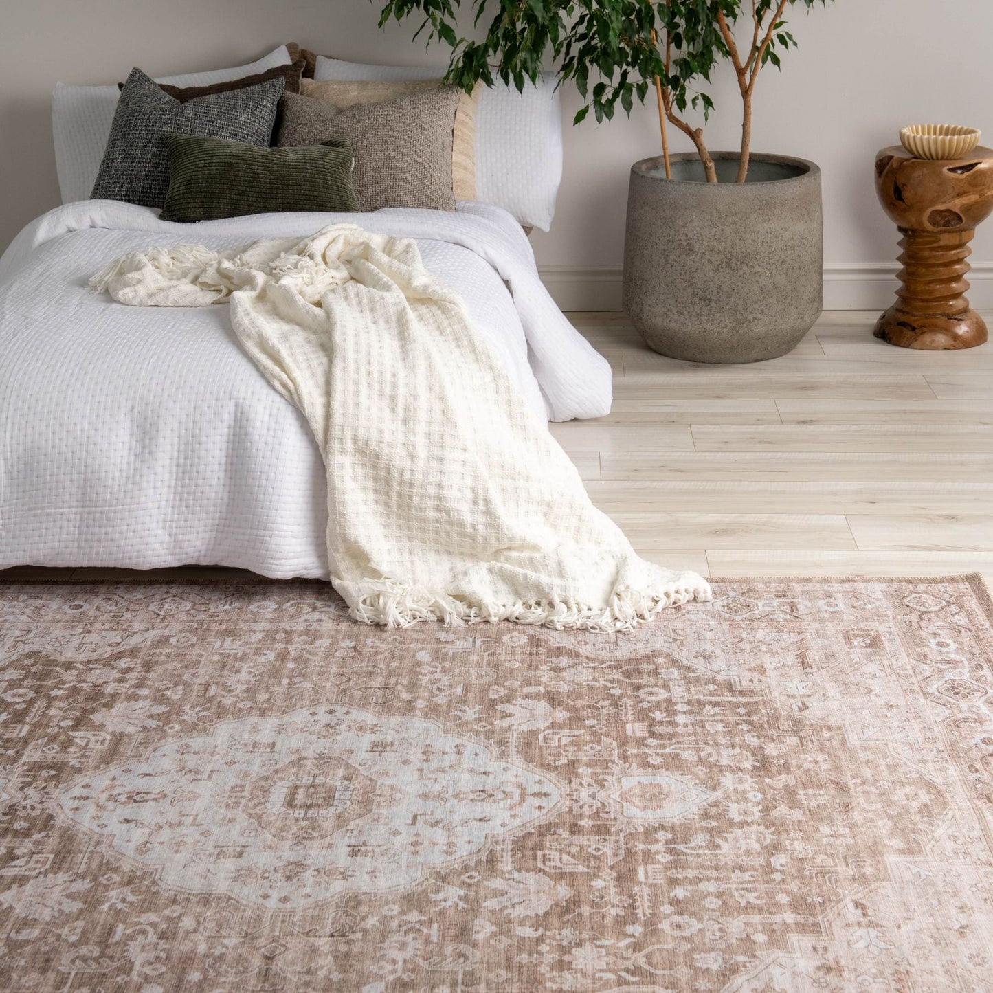 Tapis marron transitionnel persan Emir