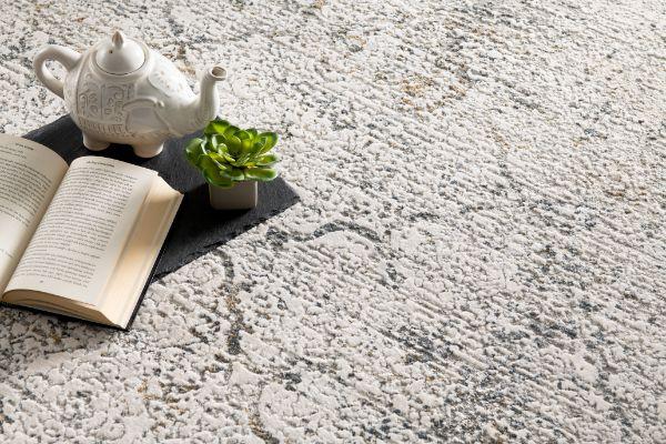 Mirelle Distressed Trellis Contemporary Grey and Cream Indoor Rug